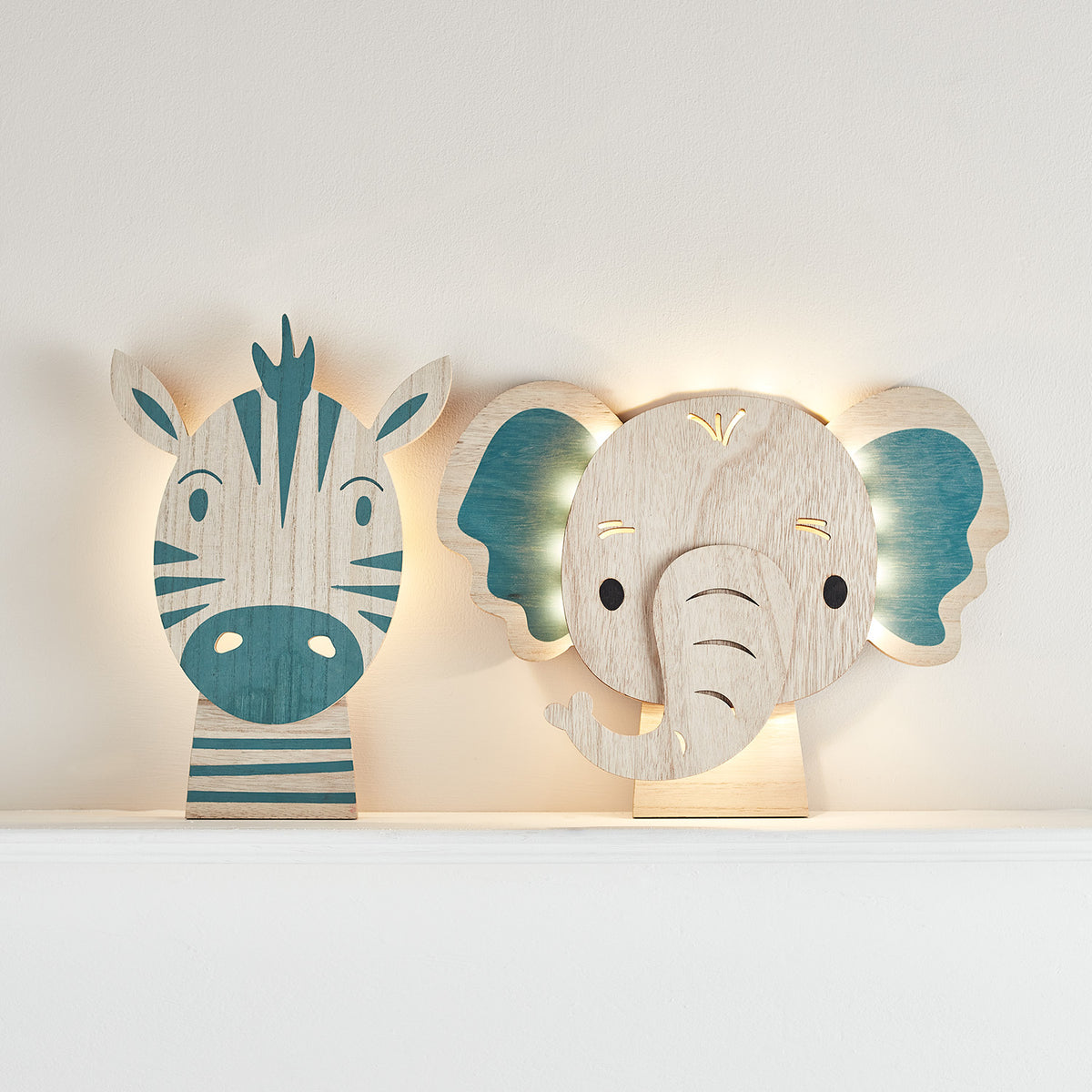Holz-Wandlampen in Form eines Zebras und eines Elefanten mit warmweißem LED-Licht